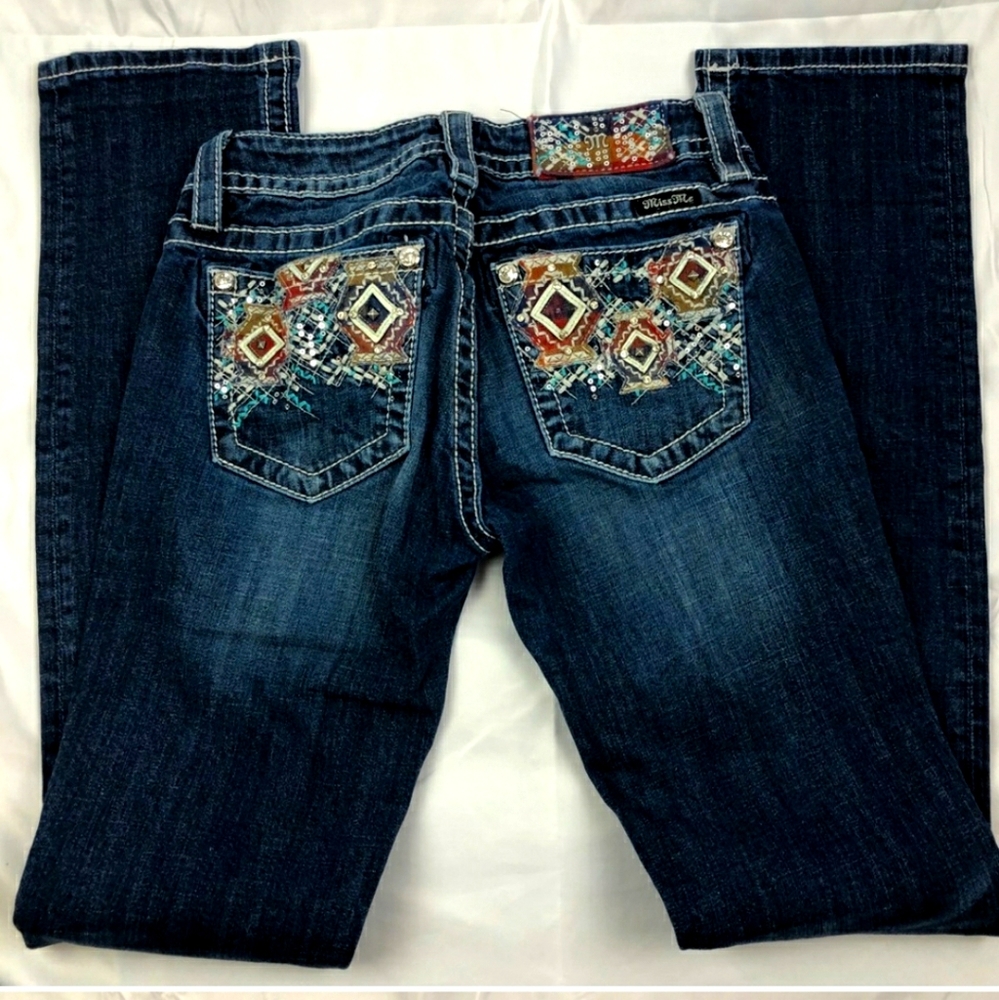 MISS ME Signature Straight Leg Size 26 Jeans. EUC.